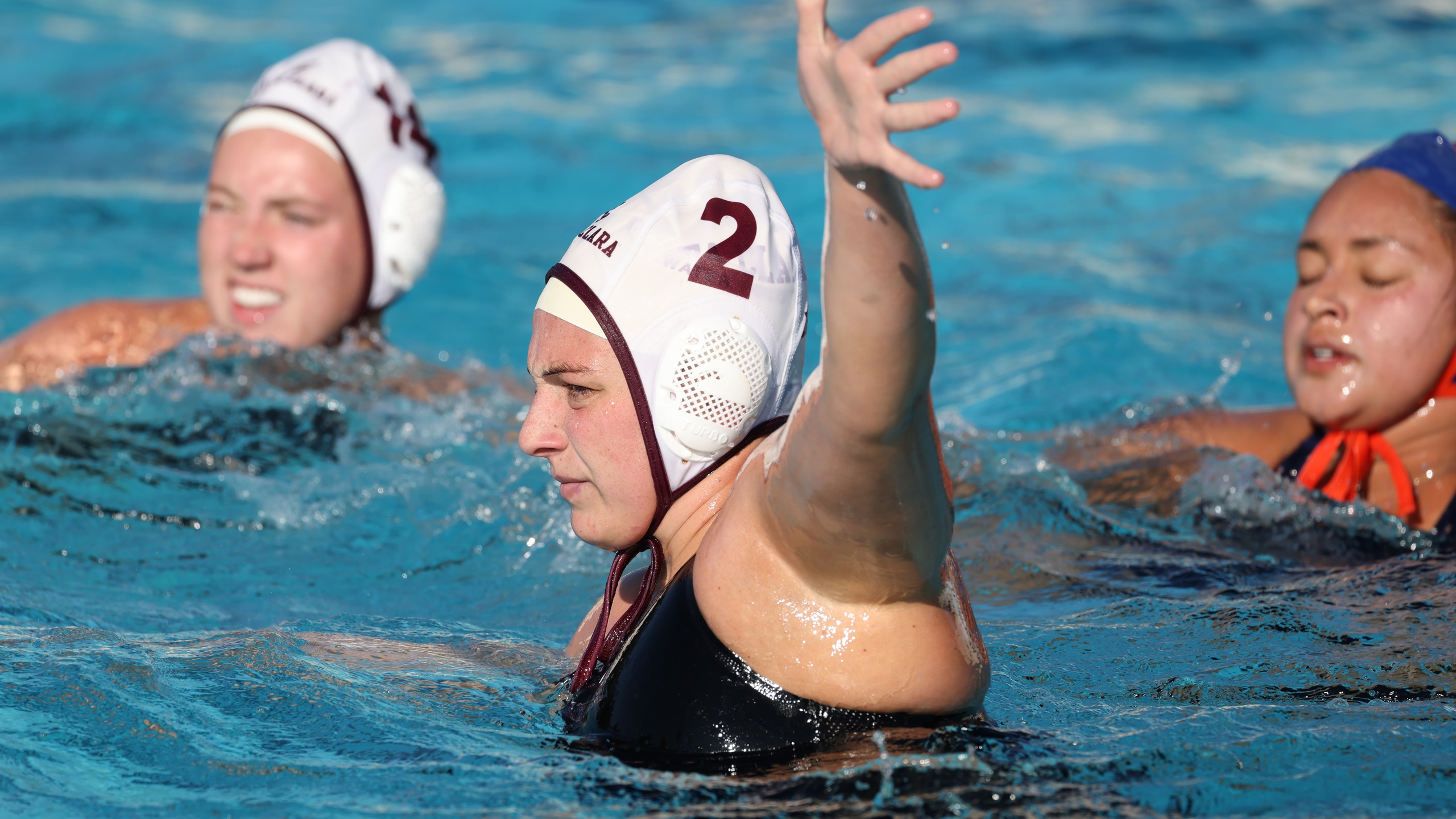 Women's Water Polo Splits on First Day of Convergence Tournament