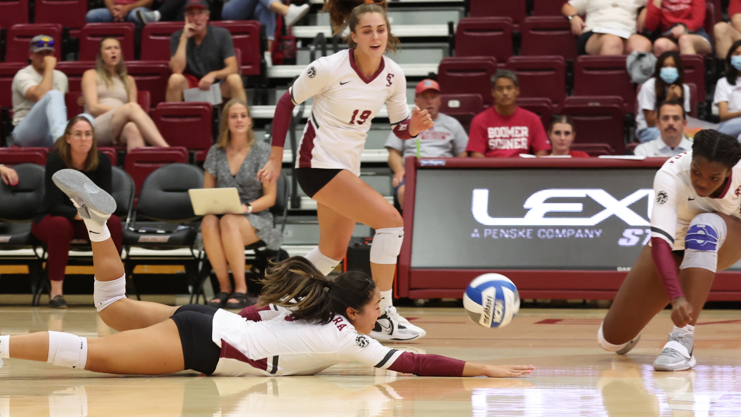 Volleyball Goes Toe-to-Toe with Oklahoma in Home Opener